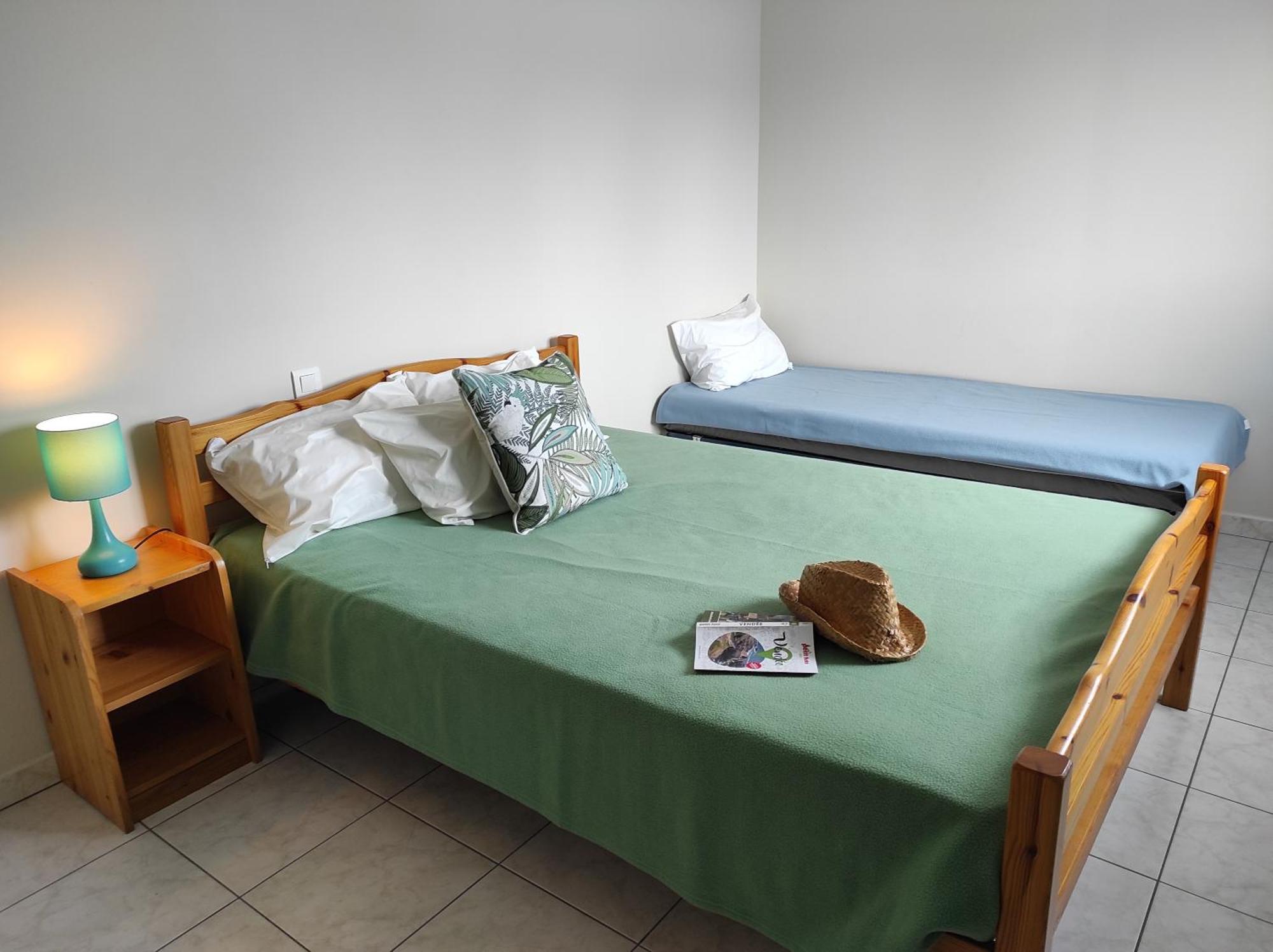 Hotel Camping Les Alizés Saint-Hilaire-de-Riez Habitación foto