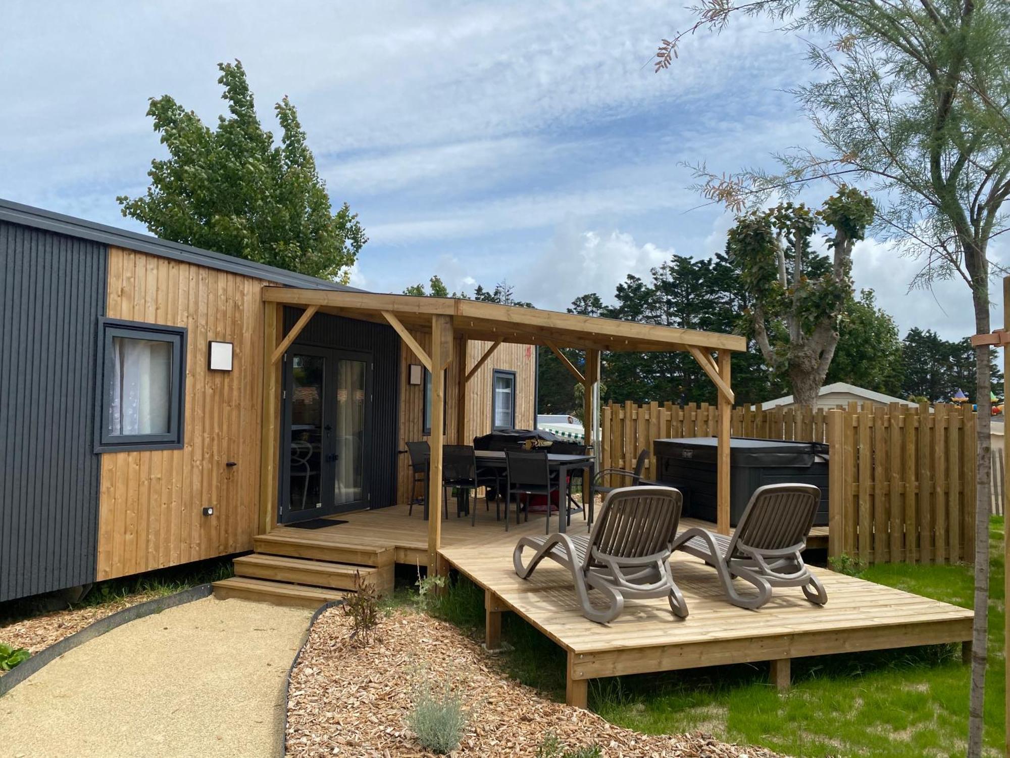 Hotel Camping Les Alizés Saint-Hilaire-de-Riez Exterior foto